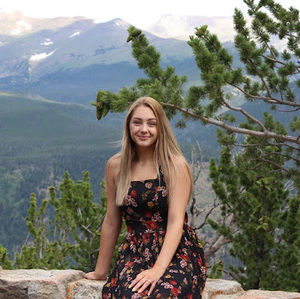 Meet your Posher, Olivia